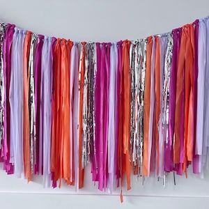 Ghirlanda di frange color sorbetto arancione, rosa, lavanda e argento, decorazioni per feste, parete con frange per decorazioni per eventi di compleanno, ghirlanda di stelle filanti aeree