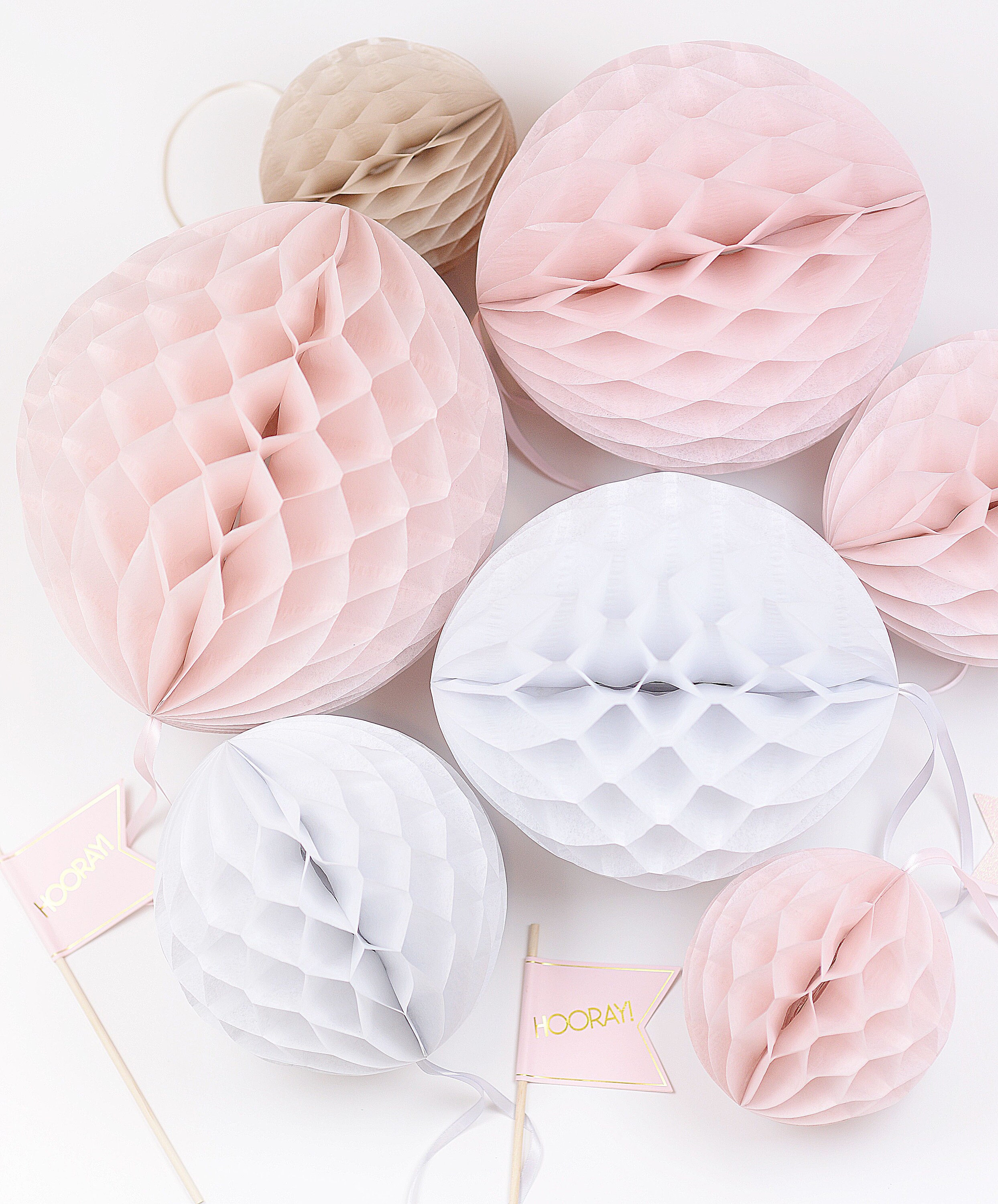 YLY's love Palline di carta a nido d'ape, decorazione in carta velina, 10 pezzi, 20 cm, decorazione da appendere, bella decorazione per compleanni, matrimoni, decorazioni per la casa, multicolore