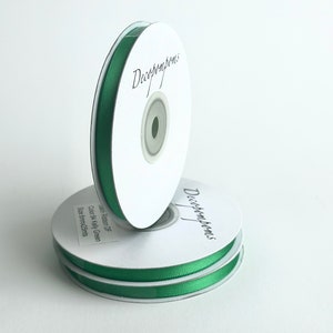 Fita de cetim verde 6 mm / 12 mm x 25 metros Fita de tecido de cor sólida para embrulho de presentes, artesanato, balão, projeto de costura, laços de cabelo