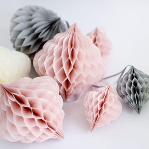 Paper bauble honeycomb decoration Paper teetotum Paper Christmas decorations Wedding decorations Christmas bauble image 1