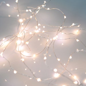 10 LED String Fairy Light 5.5ft Red Twine Hearts w/Metal Frame