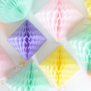 Diamond Honeycomb Party Decoration: 90s Theme Decor (12&quot;/30cm)