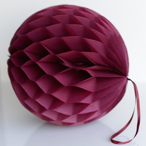 Decorazione per feste a forma di palla a nido d'ape in carta BORDEAUX - pompon in carta dai colori intensi e profondi - matrimonio boho, baby shower autunnale, decorazioni natalizie