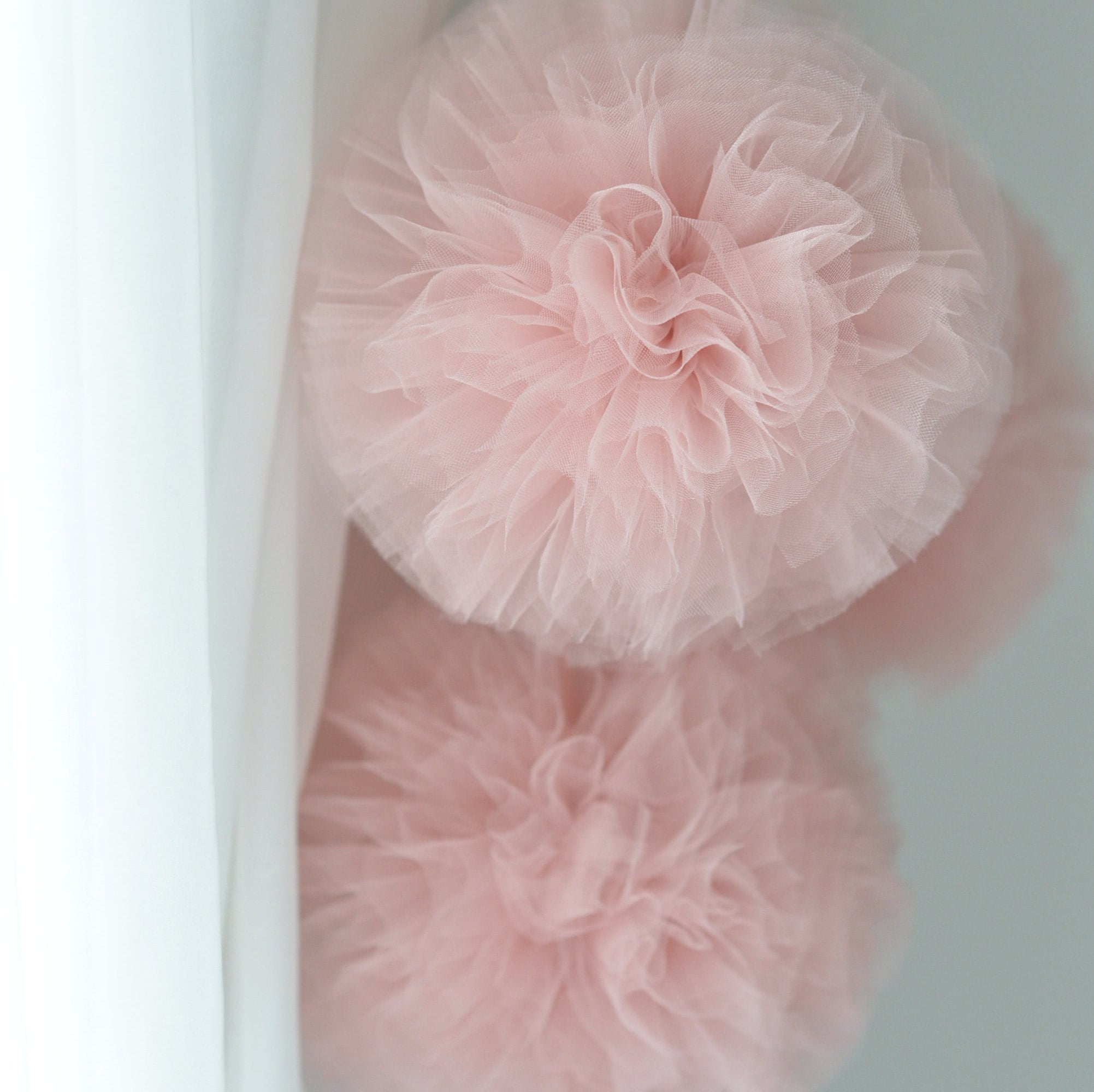 Pink Popcorn and Pom Pom Garland – BISBY