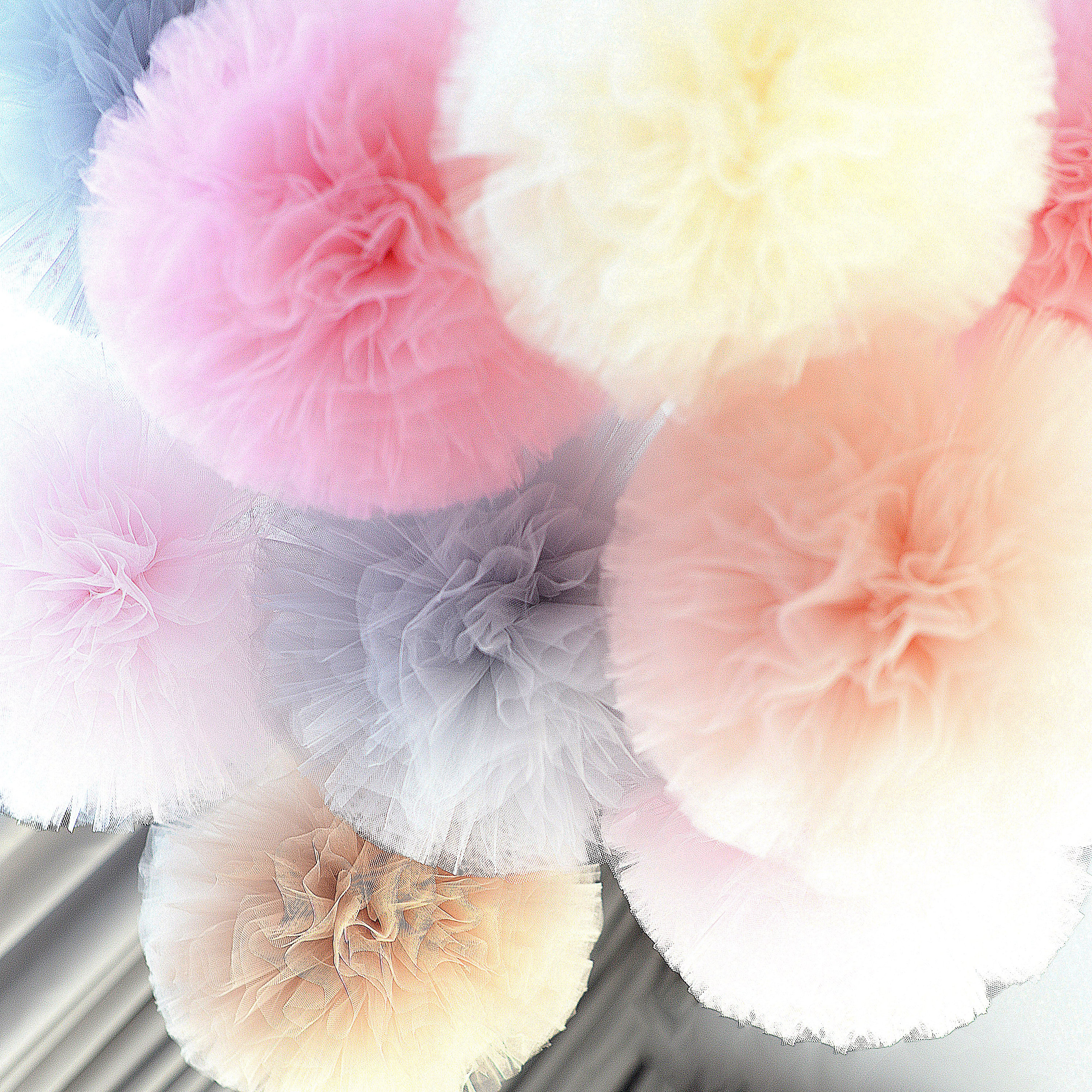 Set of 10 mixed size custom color tulle pom poms party set