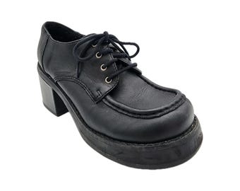 VTG Candies 90s Y2K Platform Chunky Heel Goth Lace Up Oxford Black Leather