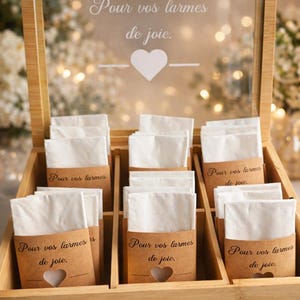 Caja con 50 pañuelos y estuche personalizado, lágrima de alegría, fecha, nombres, novios, boda, bautizo, complemento, emoción, invitados, rústico, pañuelo