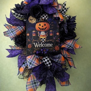Pumpkin Nutcracker at your Service!!
