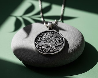 Keltische Greif Halskette, oxidiertes Sterling Silber Pagan Medaillon