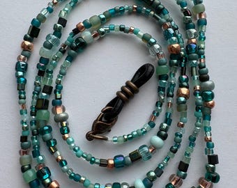 Seaside Eyeglass Chain