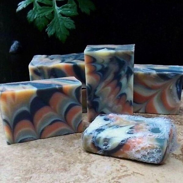 Good Earth Bar ~ Raw Earth & Herb Soap ~ Small Batch, Palm Oil Free, Plastic Free, All Natural Handmade Soap