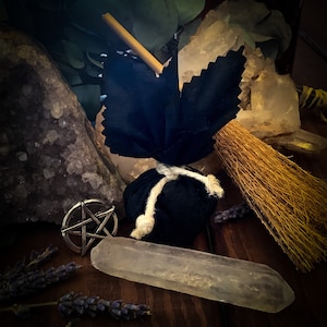 Witches Sack Mojo Bag ~ Gris-Gris, Mojo Hand, Charm, All Natural, Handmade Magical Charm