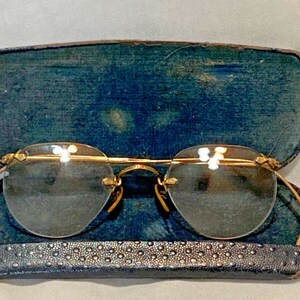 Antique 1/10 12K GF Gold Filled Wire Eye Glasses/spectacles Velvet