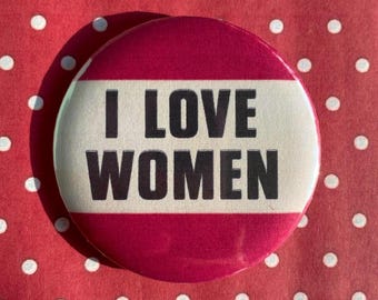 Ich liebe Frauen 58 mm Anstecknadel | Retro 60er 70er 80er 90er Y2K Knopf