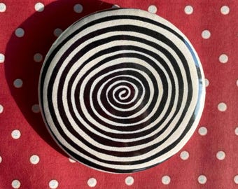 Broche Espiral | Botão Estético de 58 mm | Botão Retrô Anos 60, 70, 80, 90 e Y2K