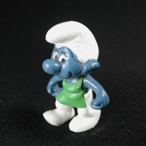 Vintage Gardener Smurf Figurine