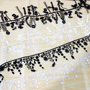 5 Meter 8,7-17 cm breites schwarz/weiß Blatt Quaste Fransenstoff Stickerei Kleid Rock Hemd Kleidung Zierband Spitzenband Z4Z1941B201127Y