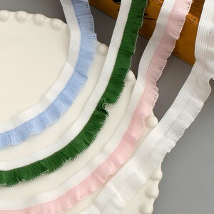10 yards 1,6 cm 0.63" breit ivory/grün/rosa/blau elastische Rüsche Spitzenbesatz Band Kragen Kleid Rockkante Zubehör Material T31P373P250409C