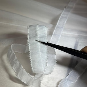 10 Meter 1,5 cm breit ivory Wimpern Seide Garn Gaze Stoff Spitzenbesatz Band Kragen Kleid Rock Material Accessoires G16R1592P250313L