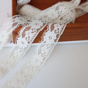 10 Meter 3,2 cm 1,26 "breites Beige steifes Netz Spitzenbesatz Band DIY Handarbeit Kleid Rockkante Dekoration Material Zubehör G9T1522P250228P