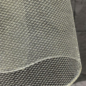 Złota srebrna średnio twarda siatka tkanina DIY ręcznie robiona duża siatka diamentowa siatka wydrążona odzież sukienka spódnica projekt materiał V37G126K250401P