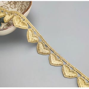 10 jardas 2 cm 0,78" de largura tecido trançado de coração dourado bordado vestido de noiva saia camisa roupas fitas de acabamento de renda Z34E181L230720Z