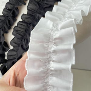 5 Meter 8 cm 3,14 Zoll breites schwarz/cremefarbenes, plissiertes Wäscheband mit Rüschenborte V24X520Y241215V