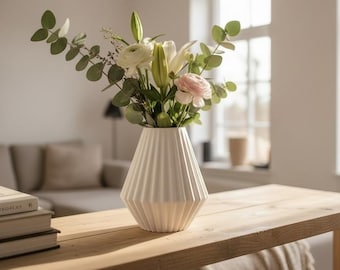 3D Printed Modern Vase | Minimalist Ribbed Vase