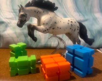 Juego de 2 bloques de salto Cavaletti tradicionales a escala 1:9 de Breyer Model Horse