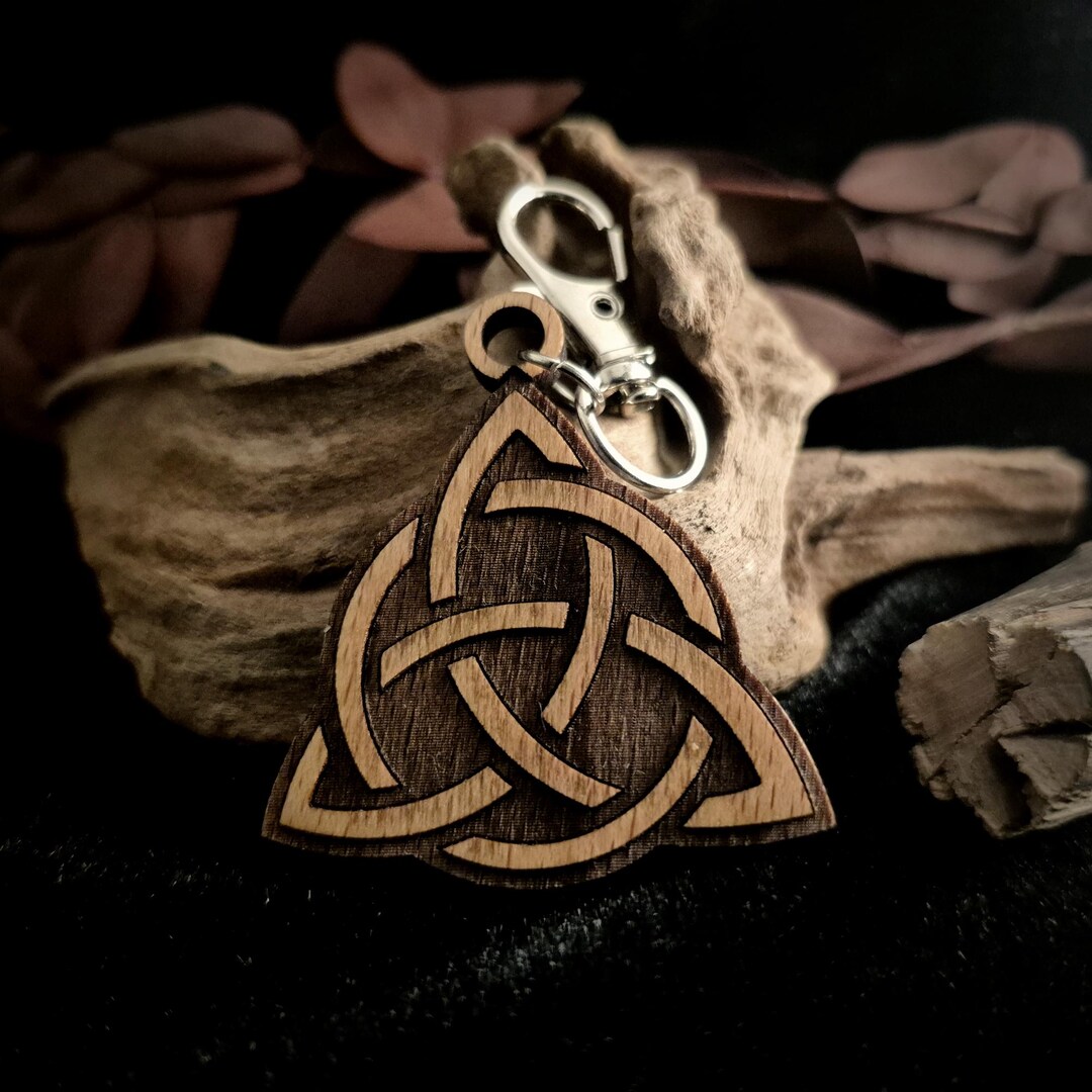 Celtic Trinity Knot Triquetra Wooden Keyring – Solid Beech Laser ...