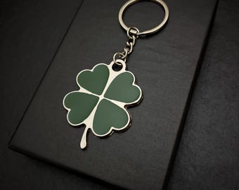 Metal Four-Leaf Clover Keychain – Green Lucky Charm