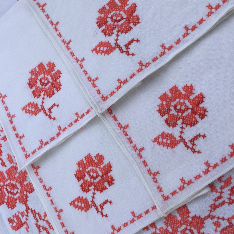 Embroidered Linen Tablecloth 4 Napkins Vintage Handmade Autumn Orange Cross Stitch 48 Table Topper