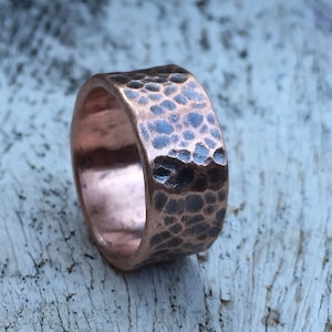 Classic Hammered Copper Ring - Thick Chunky Organic Copper Wedding Band - Unisex Men&#39;s or Women&#39;s - 7th Anniversary Jewelry Gift