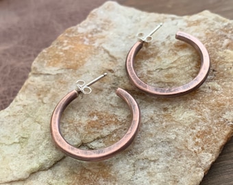 2cm Rustic or Raw Shiny Copper Hoop Earrings - Hand Forged 7th Anniversary Jewelry Gift - Unique Minimalist Simple Style for Every Day Wear