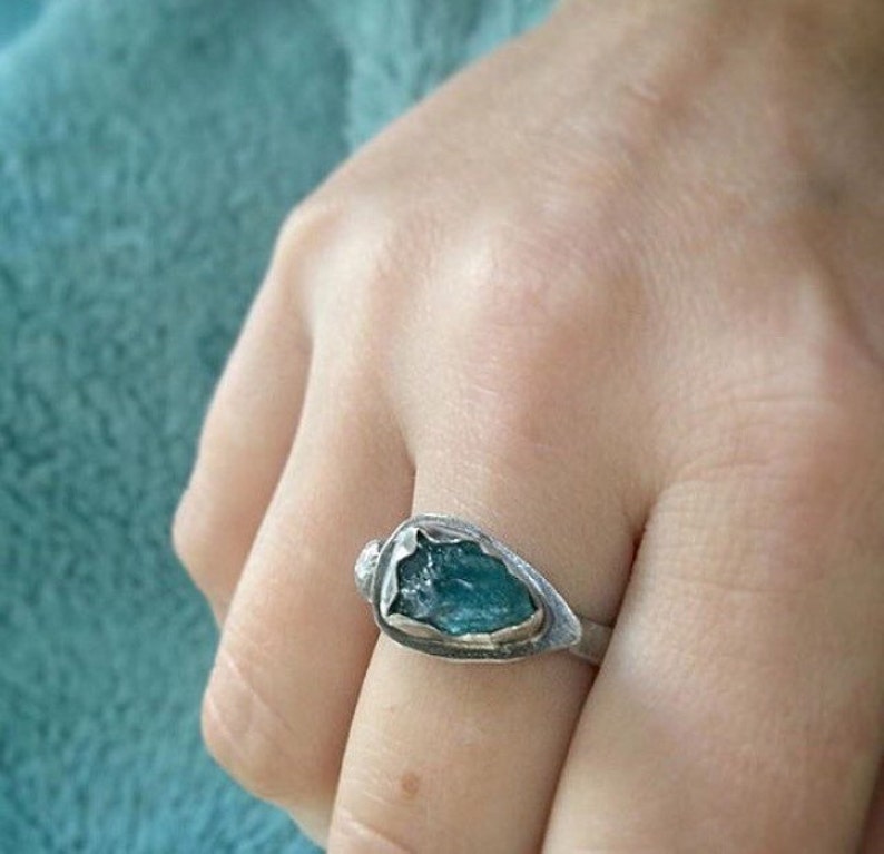 Unique Boho Wedding or Everyday Wear Jewelry Raw Gemstone Solitaire Engagement Ring w Turquoise Apatite Crystal in 925 Sterling Silver