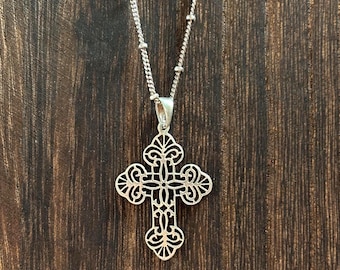Vintage 925 Sterling Silver Filigree Christian Cross Pendant w/ Adjustable Chain 18" - 16"