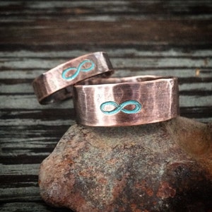 Rustic Copper Wedding Band - Custom Stamped Infinity Ring w/ Turquoise Patina - Unique Unisex 7th Anniversary Jewelry Gifts