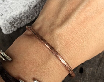 Rustic Copper Stacking Bracelet / Distressed Industrial Metal Cuff - Unisex 7th Anniversary Jewelry - Solid Copper Jewelry - Custom Sized