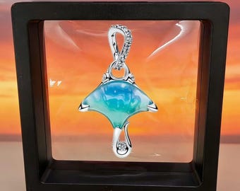 Ocean-inspired teal manta ray sterling silver pendant,compatible with Pandora bracelet and necklace collections,perfect for Christmas gifts.