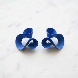 Blue Knot Stud Earrings, 3D Printed Geometric Earrings, Modern Sculptural Jewelry, Statement Earrings, Minimalist Art Earrings