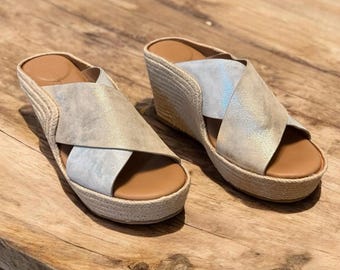 Gentle Souls Kenneth Cole ‘Porto’ Metallic Cross-Strap Espadrilles