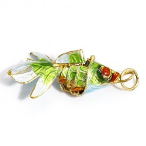 Pendentif Poisson Articulé Cloisonné en Laiton Émaillé – Bijou Vintage Style Asiatique Coloré