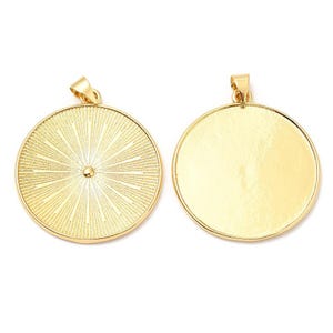 Pendentif médaillon soleil en laiton plaqué or breloque soleil doré