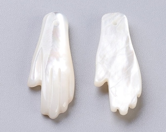 Pendentif main nacre blanche naturelle 21,5 mm