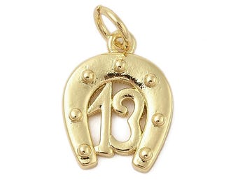 Breloque fer à cheval et le chiffre 13 en laiton plaqué or 18k Pendentif fer à cheval  14 mm pendentif porte bonheur chiffre 13