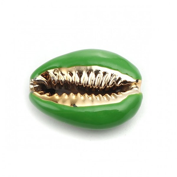 Perles cauris vert 24 x 16 mm émaillée en métal doré pendentif coquillage cauri doré et vert