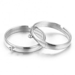 Bague réglable argenté avec anneaux Bague en acier inoxydable Bague argenté Bague ajustable Bague à breloques Vendu à l'unité