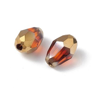 Perle goutte facette en verre 6 mm perle larme marron orangé et doré moitié plaqué or