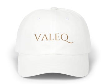 Gorra bordada con la firma VALEQ