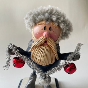 Handmade Santa Claus Gourd: Christmas Holiday Folk Art Decoration